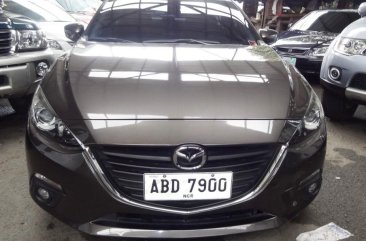 Almost brand new Mazda 626 2015