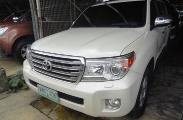 2013 Toyota Land Cruiser Automatic Diesel well maintained