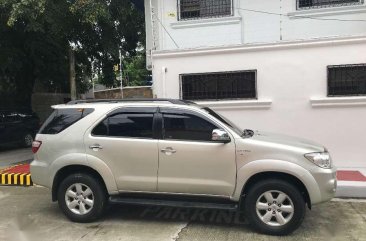 2011 Toyota Fortuner g gas matic 40tkms 