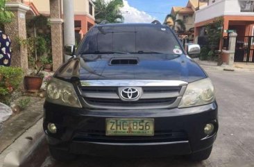 Toyota Fortuner V 2007 4v4 diesel 3.0 FOR SALE