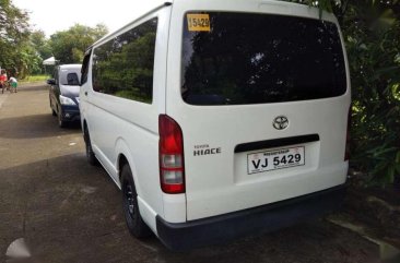 2017 Toyota Hiace commuter 30 diesel manual WHITE