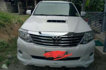 Toyota Fortuner 2013 Automatic White 880k Neg