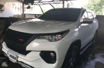 2018 Toyota Fortuner 2.4G 4x2 Automatic White_rb