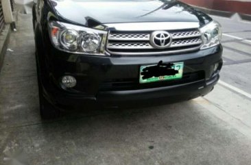 2010 TOYOTA Fortuner g 2.5 automatic