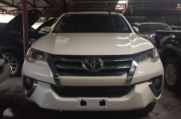 2018 Diesel TOYOTA Fortuner 24 G 4x2 Manual Freedon White