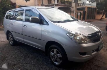 Toyota Innova J variant 2005 model 