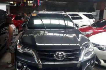 TOYOTA Fortuner 2.4 G 4x2 2017 Manual Gray