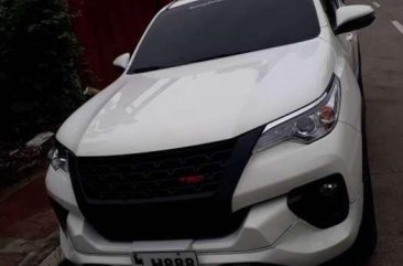 TOYOTA Fortuner 2.4 G 4x2 2018 Automatic White