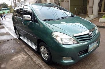 SELLING Toyota Innova G gas 2010model