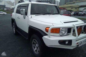 2015 Toyota FJ Cruiser - 4.0L V6 Engine - 4X4