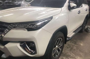 2016 Toyota Fortuner 2.4 V 4x2 Automatic Transmission PEARL WHITE