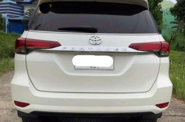 Toyota Fortuner V top of the line Good as bnew 2018