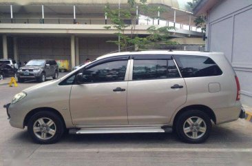 TOYOTA INNOVA 2.0 E Gold 2007 FOR SALE