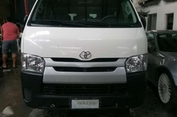 2017 TOYOTA Hi Ace Commuter 3.0 Manual Transmission