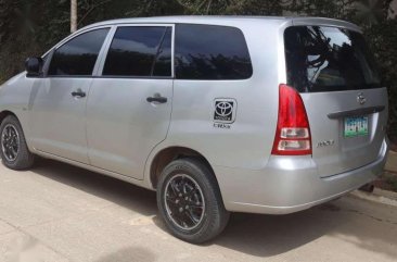 Toyota Innova j 2007 Gas FOR SALE