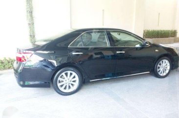 Toyota Camry 2.5V AT 2012 Black FOR SALE