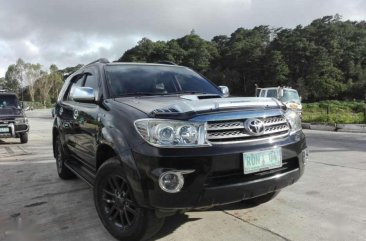 SELLING TOYOTA Fortuner 4x4 2009