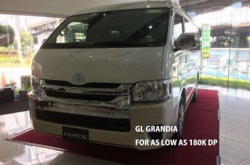 Toyota Hi Ace GL Grandia 3.0 DSL M/T 2018