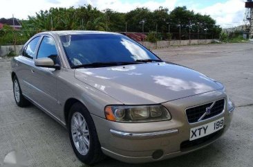 Medium Car Volvo S60 2005 for sale 