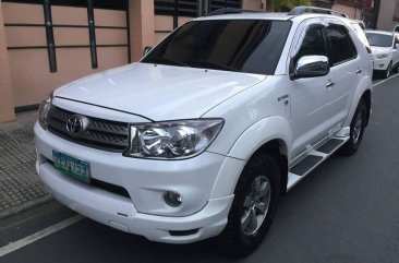 Toyota Fortuner 2006 Gasoline Automatic White