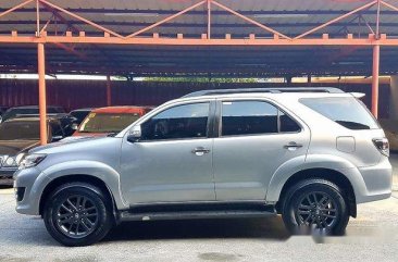 Toyota Fortuner 2015 V AT for sale