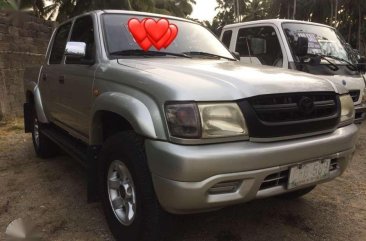 RUSH !!! Toyota Hilux SR-5 limited edition 4x4 2004 model