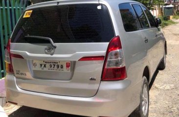 SELLING Toyota Innova E 2016