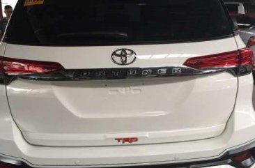 2018 TOYOTA Fortuner G automatic freedom white