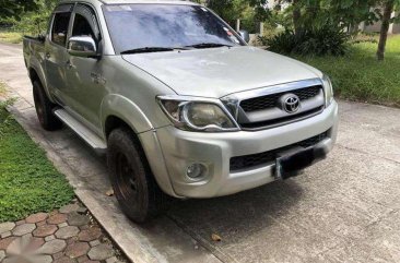 2010 Toyota Hilux E ( G look) 4x2 Manual for sale 