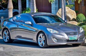 2011 Hyundai Genesis Coupe top of the line