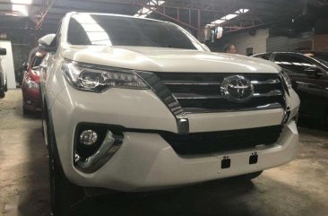 2016 Toyota Fortuner 2400V 4x2 Automatic Pearl White