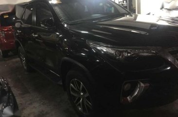 2017 TOYOTA Fortuner 2.4 V 4x4 Automatic Black