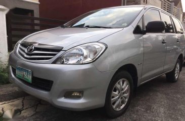 Toyota Innova J Diesel Manual 2012 for sale 