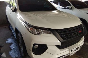 2018 Toyota Fortuner 2.4G 4x2 diesel newlook automatic WHITE