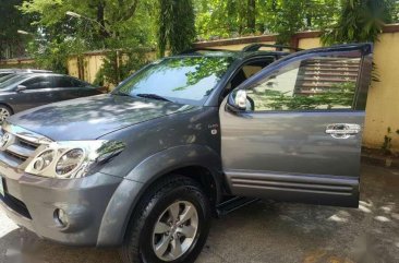 Toyota Fortuner 2005 FOR SALE