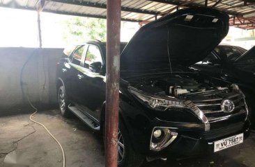 2017 Toyota Fortuner 2400V 4x2 Automatic Black