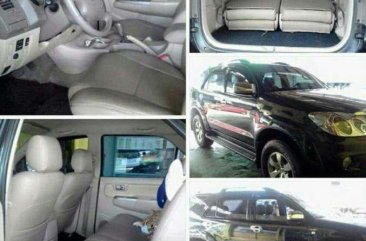 Toyota Fortuner G 4x2 2005 Leather seat cover