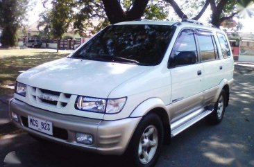 2002 Isuzu Crosswind manual super fresh ist owned