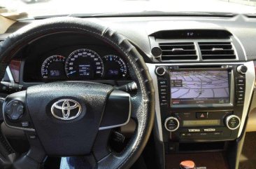 2014 Toyota Camry 2.5V FOR SALE