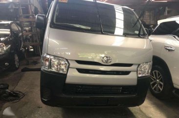 2018 Toyota Hiace Commuter 3.0L Silver DIESEL