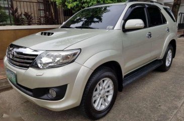 2012 Toyota Fortuner 3.0V 4x4 -Top of The Line