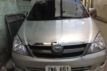 TOYOTA Innova J 2008 model