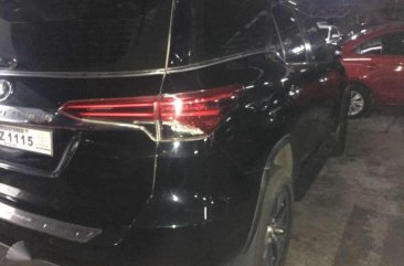 2017 TOYOTA Fortuner 2.4 V 4x4 Automatic Black