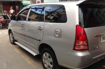 TOYOTA Innova J 2008 model