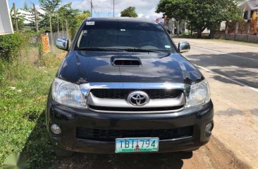 Toyota Hilux 2.5G Automatic Diesel 4X4 2011