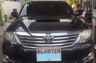 Toyota Fortuner V 2015 FOR SALE