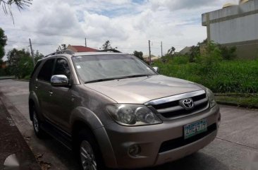 2007 TOYOTA Fortuner G diesel FOR SALE