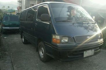 2004 Toyota Hiace Commuter Diesel 18 Seaters