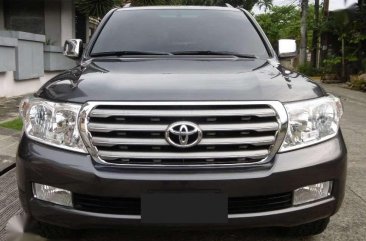 2011 TOYOTA Land Cruiser LC200 FOR SALE