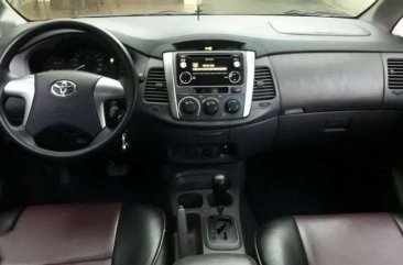 Toyota Innova E  FOR SALE